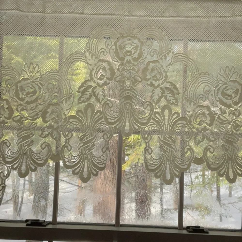 Lace Victorian Rose curtain valance, off white, rose-patterned lace design.
